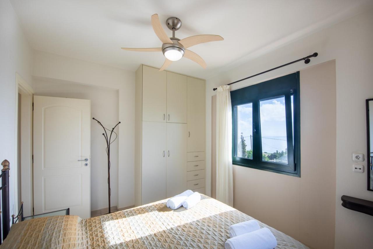 Portela Apartments Kampoula ケラトカンボス エクステリア 写真