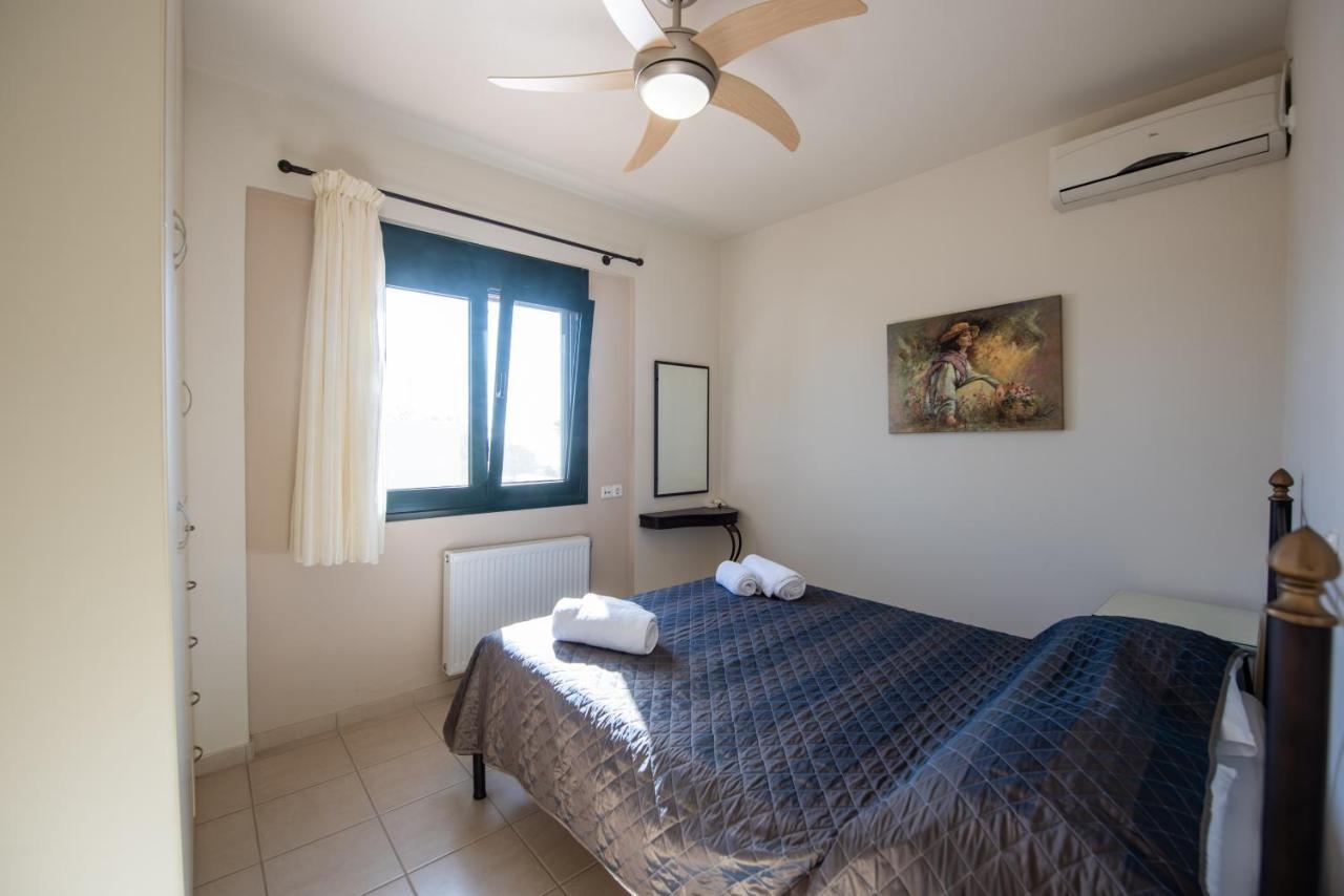 Portela Apartments Kampoula ケラトカンボス エクステリア 写真