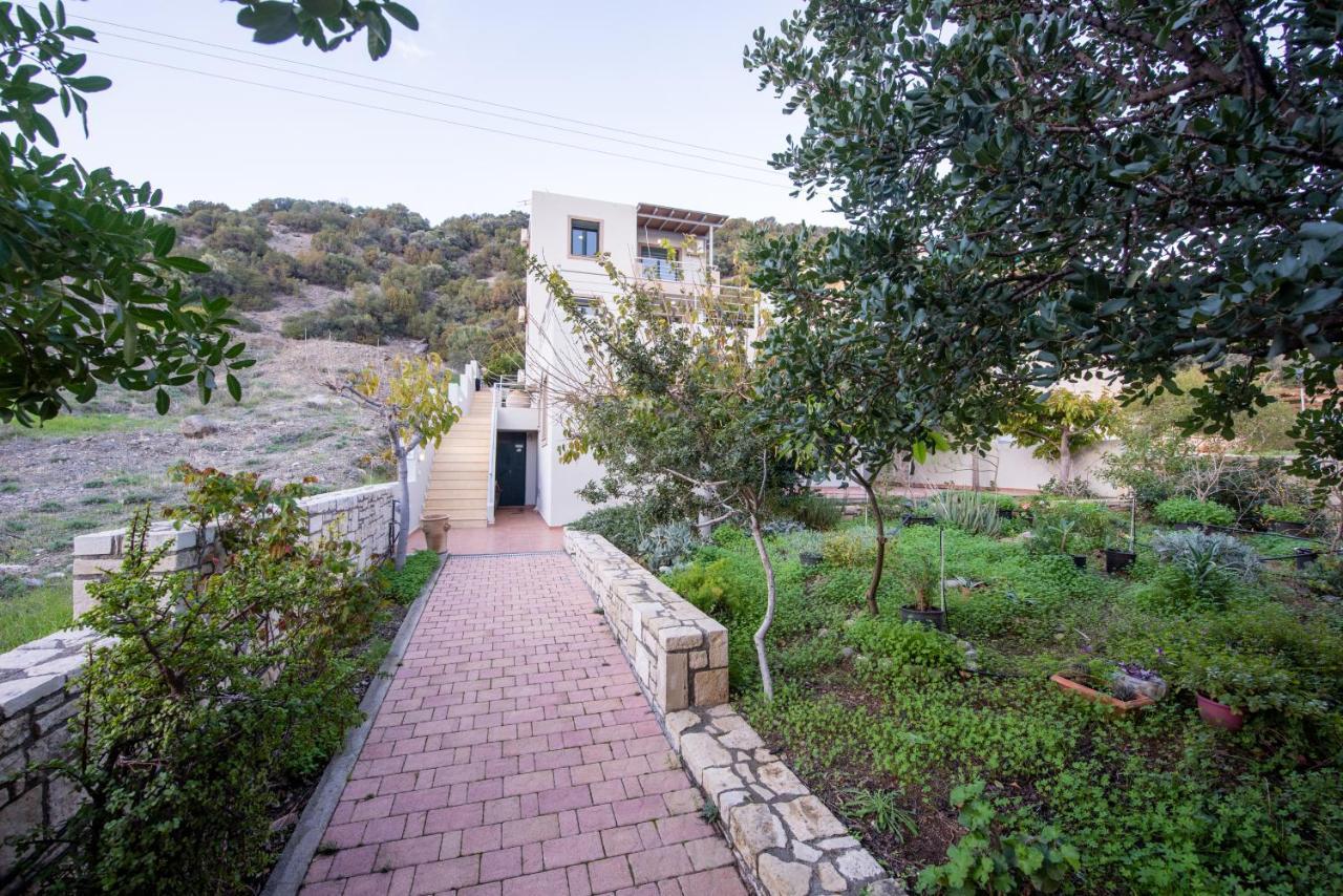 Portela Apartments Kampoula ケラトカンボス エクステリア 写真