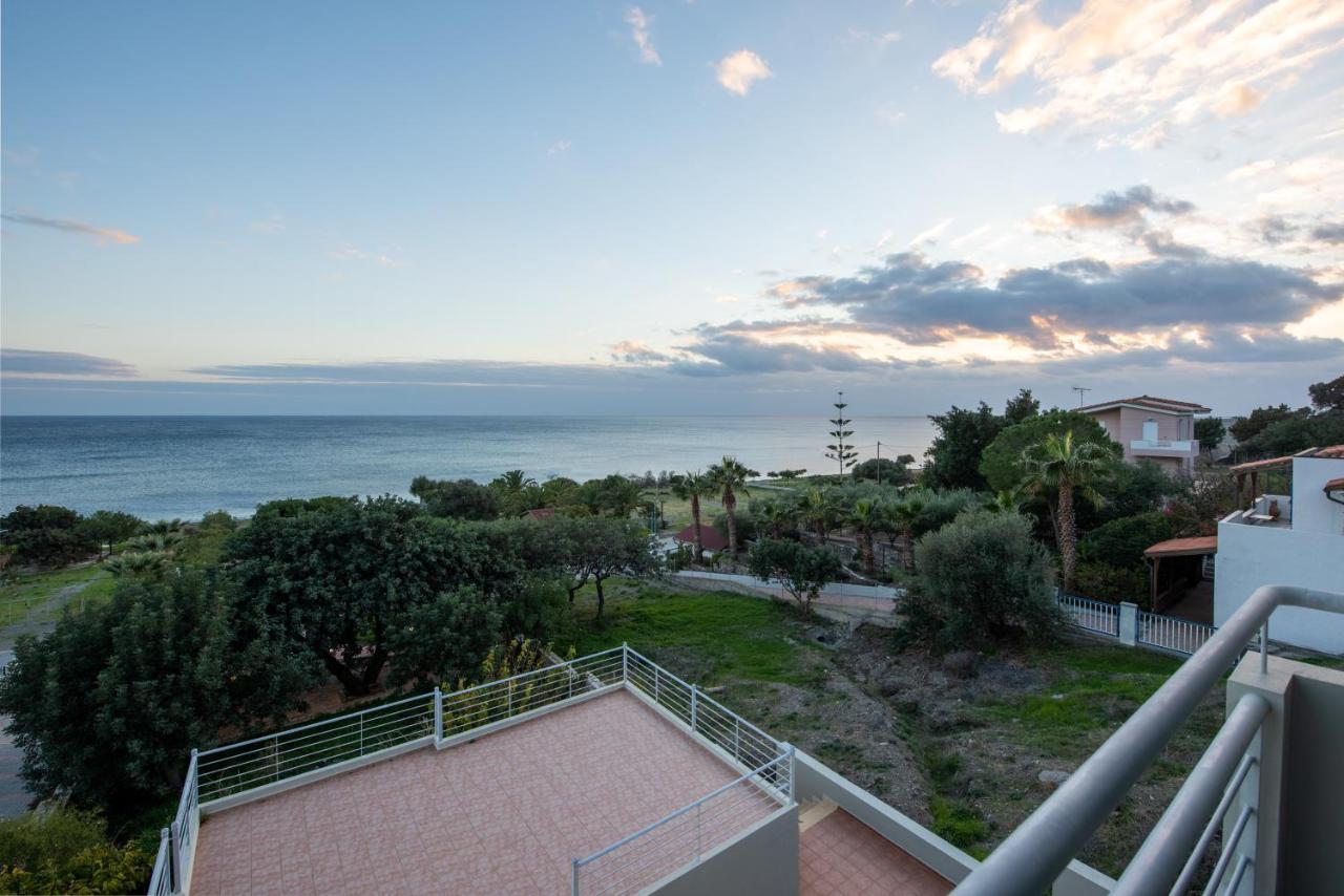 Portela Apartments Kampoula ケラトカンボス エクステリア 写真