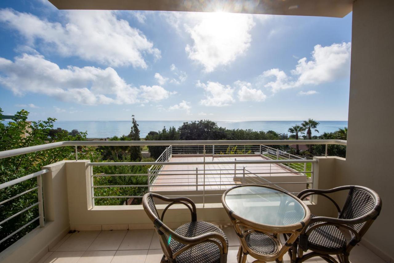Portela Apartments Kampoula ケラトカンボス エクステリア 写真