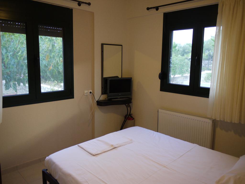 Portela Apartments Kampoula ケラトカンボス エクステリア 写真