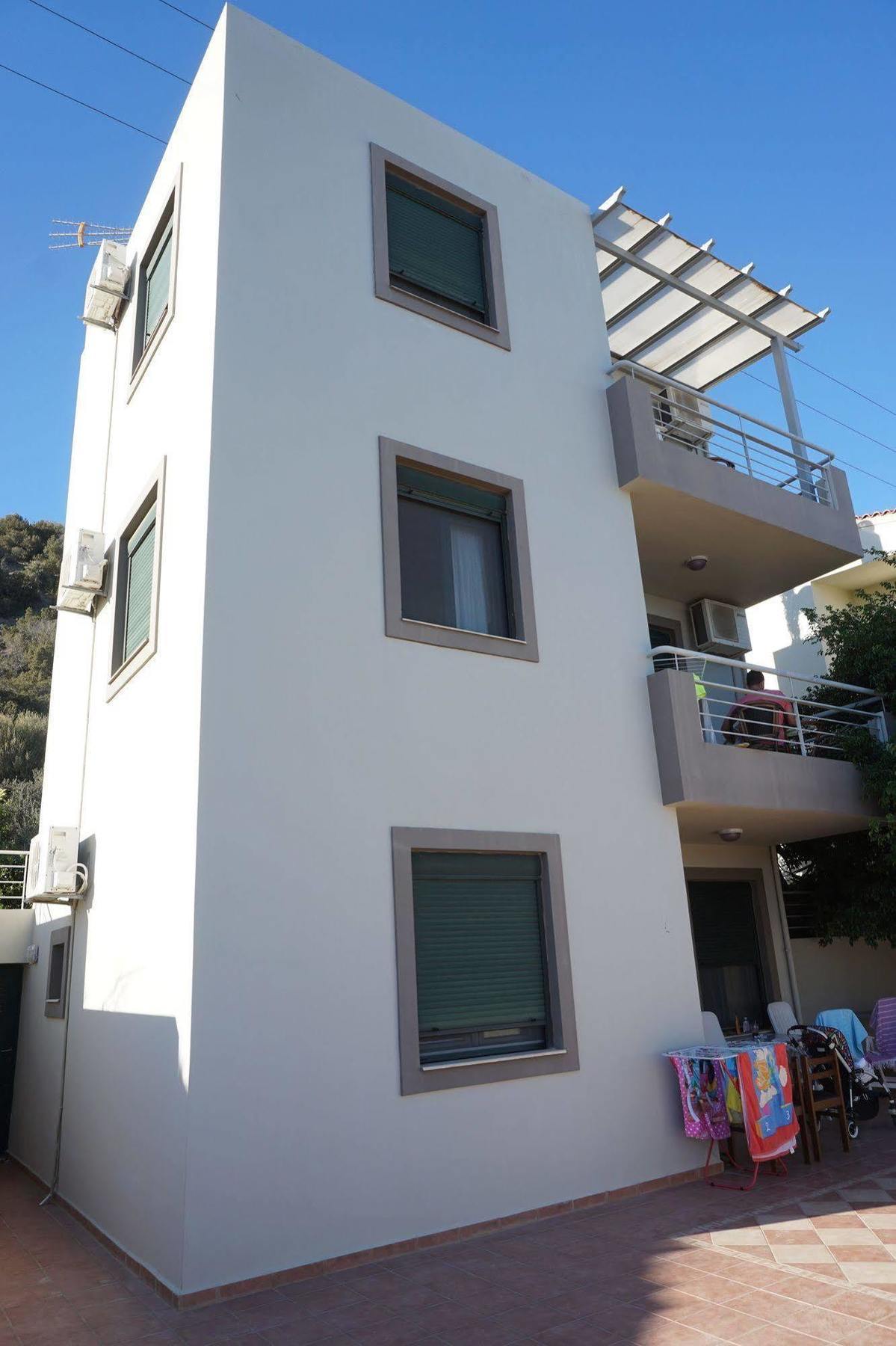 Portela Apartments Kampoula ケラトカンボス エクステリア 写真