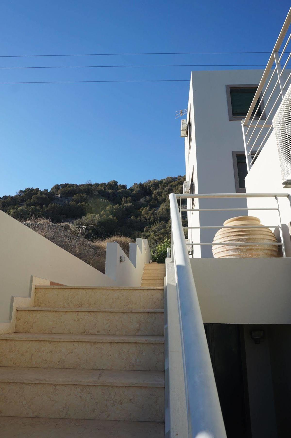 Portela Apartments Kampoula ケラトカンボス エクステリア 写真