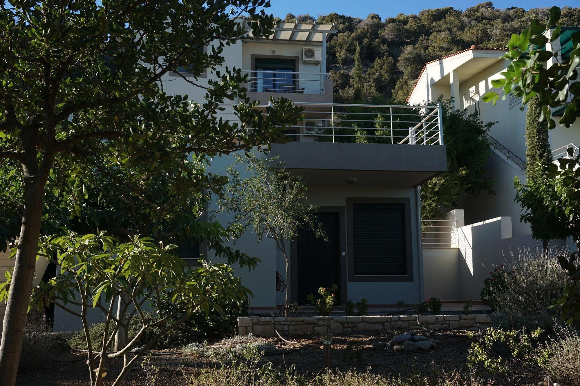 Portela Apartments Kampoula ケラトカンボス エクステリア 写真